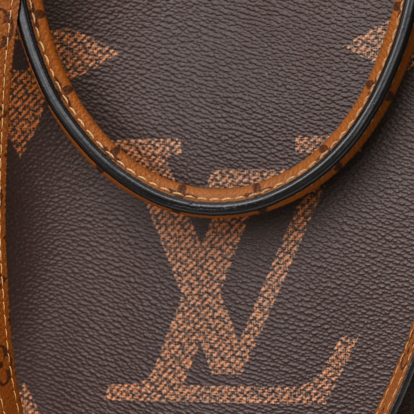 Reverse Monogram Giant Onthego GM