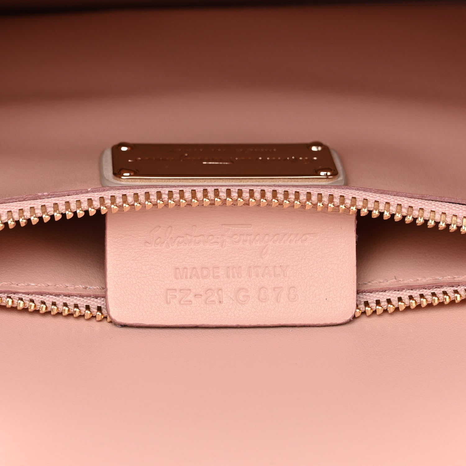 Salvatore Ferragamo Smooth Calfskin Vara Bow Chain Flap Crossbody Jasmine Flow Bonbon 7 of 10