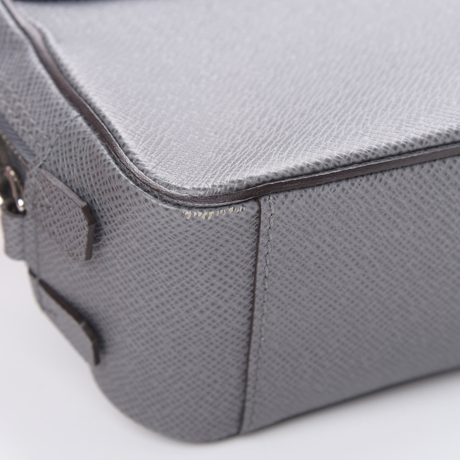 Louis Vuitton Taiga Neo Pavel Glacier 10 of 10