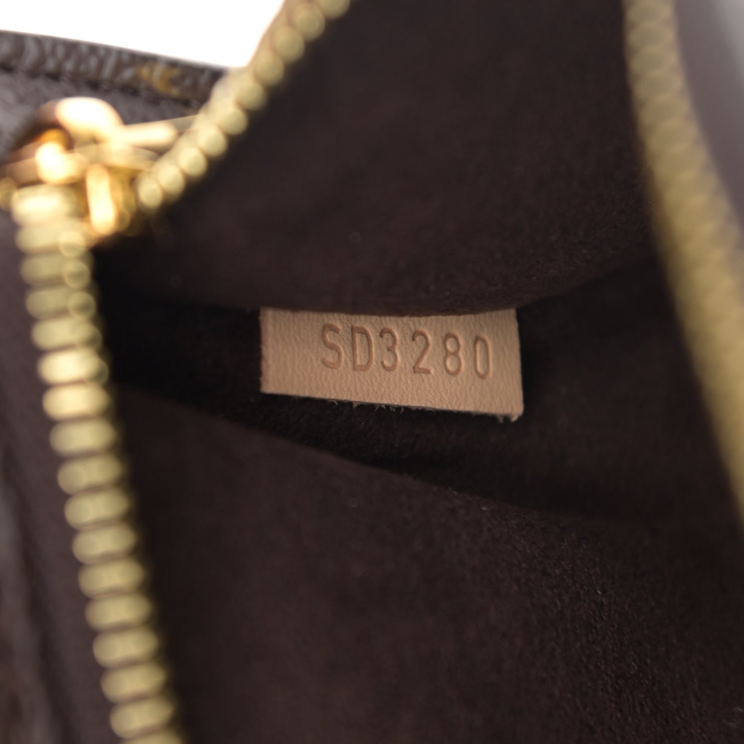 Louis Vuitton Monogram Pochette Metis 8 of 12