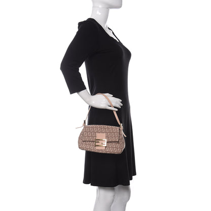 Fendi Zucchino Vitello Mini Mama Baguette Cipria Teint Cipria 2 of 9
