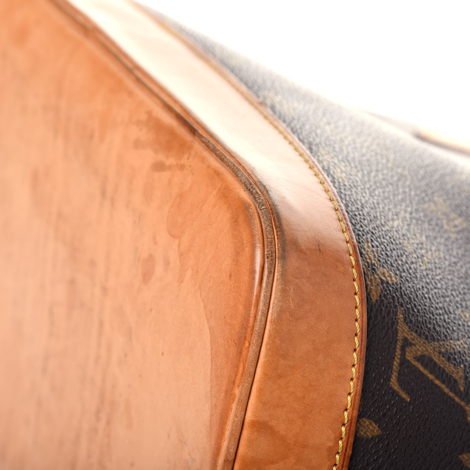 Louis Vuitton Monogram Alma PM 16 of 29