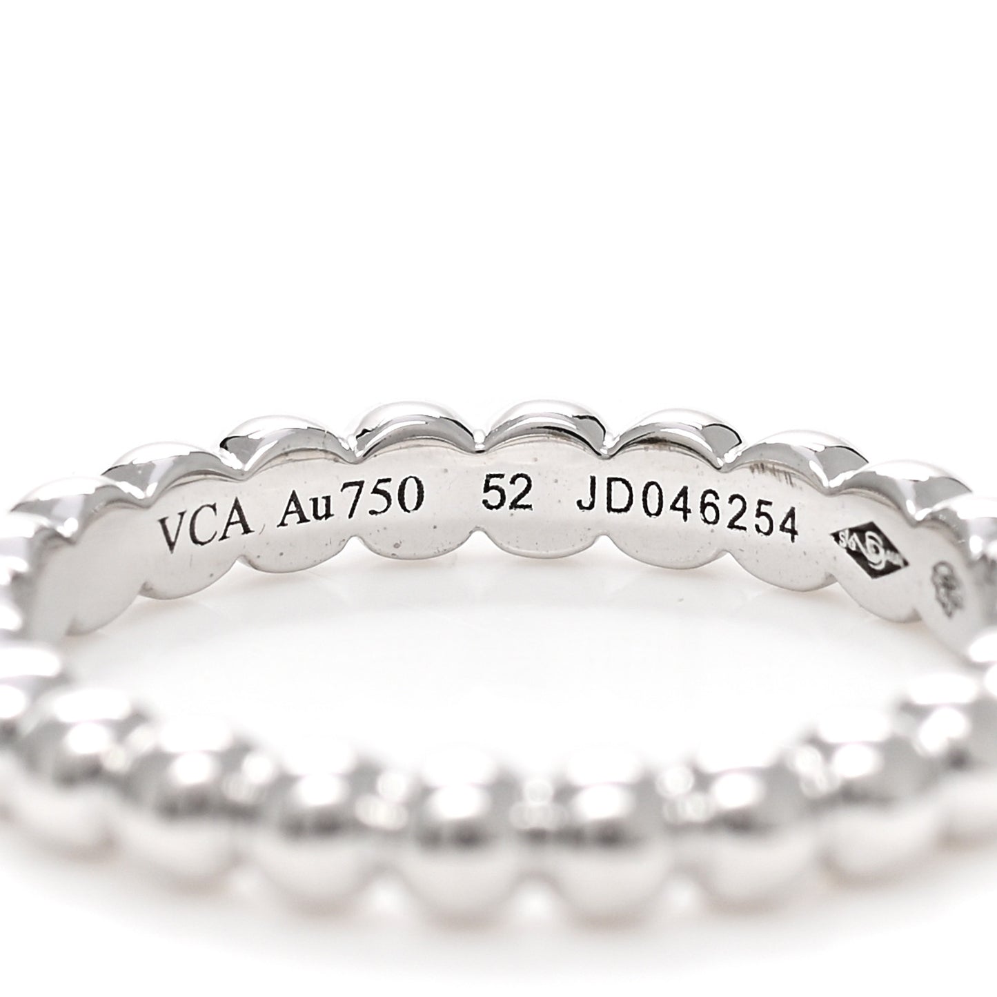 18K White Gold Medium Perlee Ring 52 6