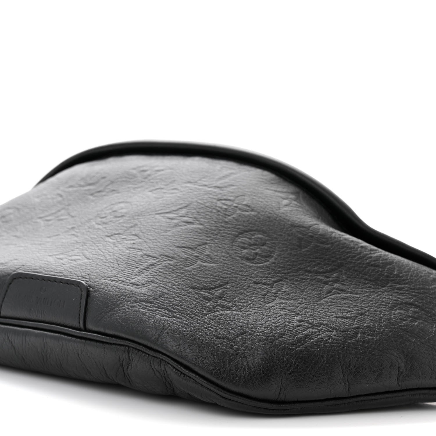 Louis Vuitton Calfskin Monogram Shadow Discovery Bumbag Black 10 of 10
