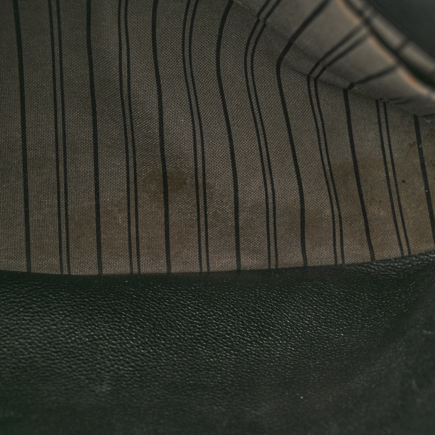 Empreinte Montaigne GM Black