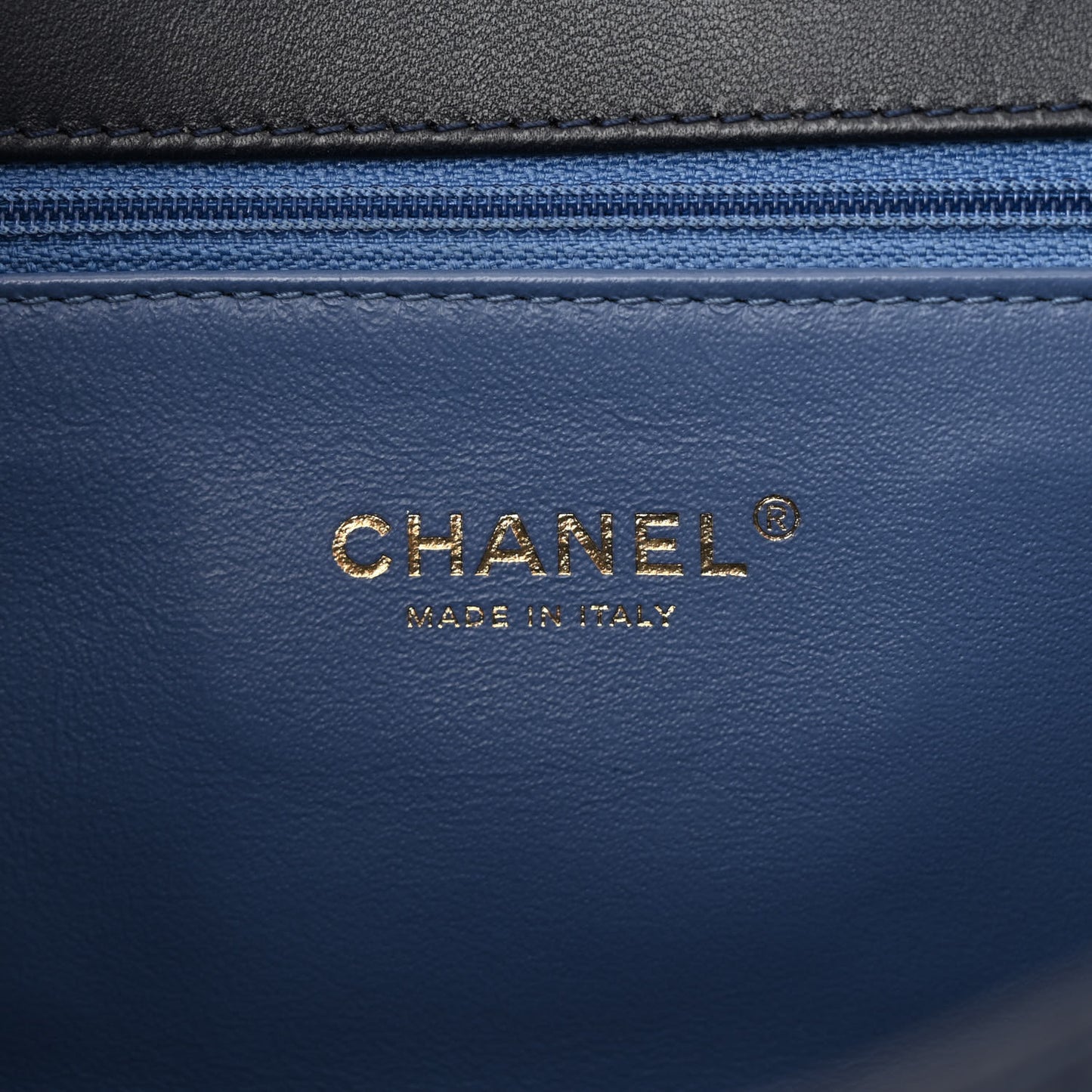 Caviar Quilted Medium CC Filigree Flap Navy Black