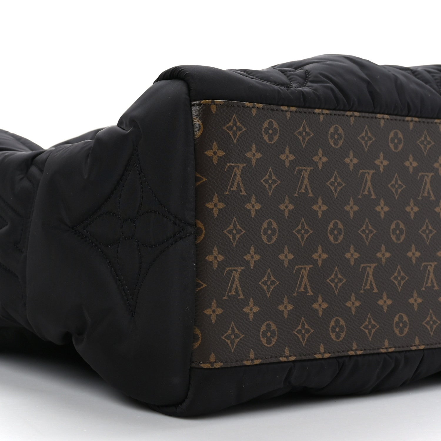 Louis Vuitton Econyl Monogram Pillow Giant Onthego GM Black 7 of 8