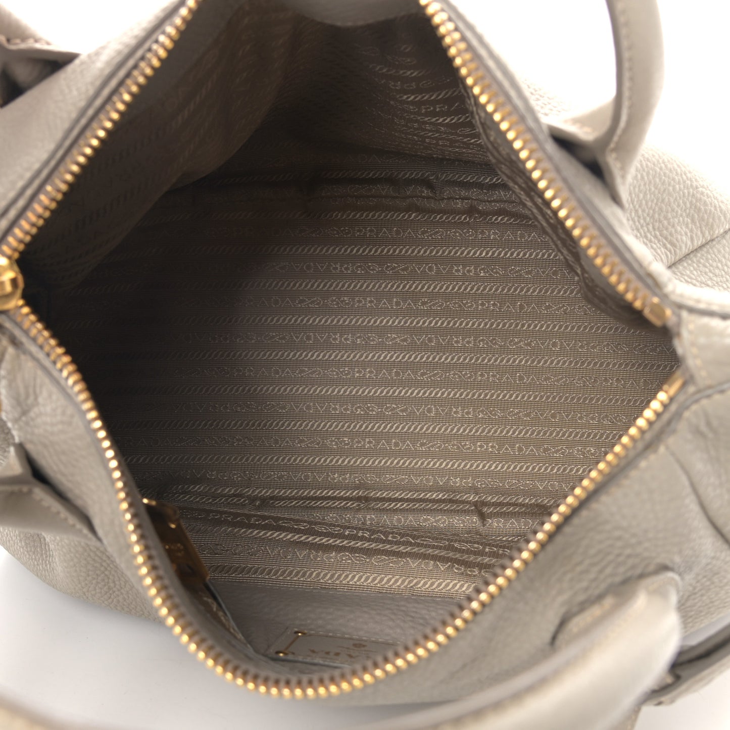 Vitello Daino Shoulder Bag Argilla