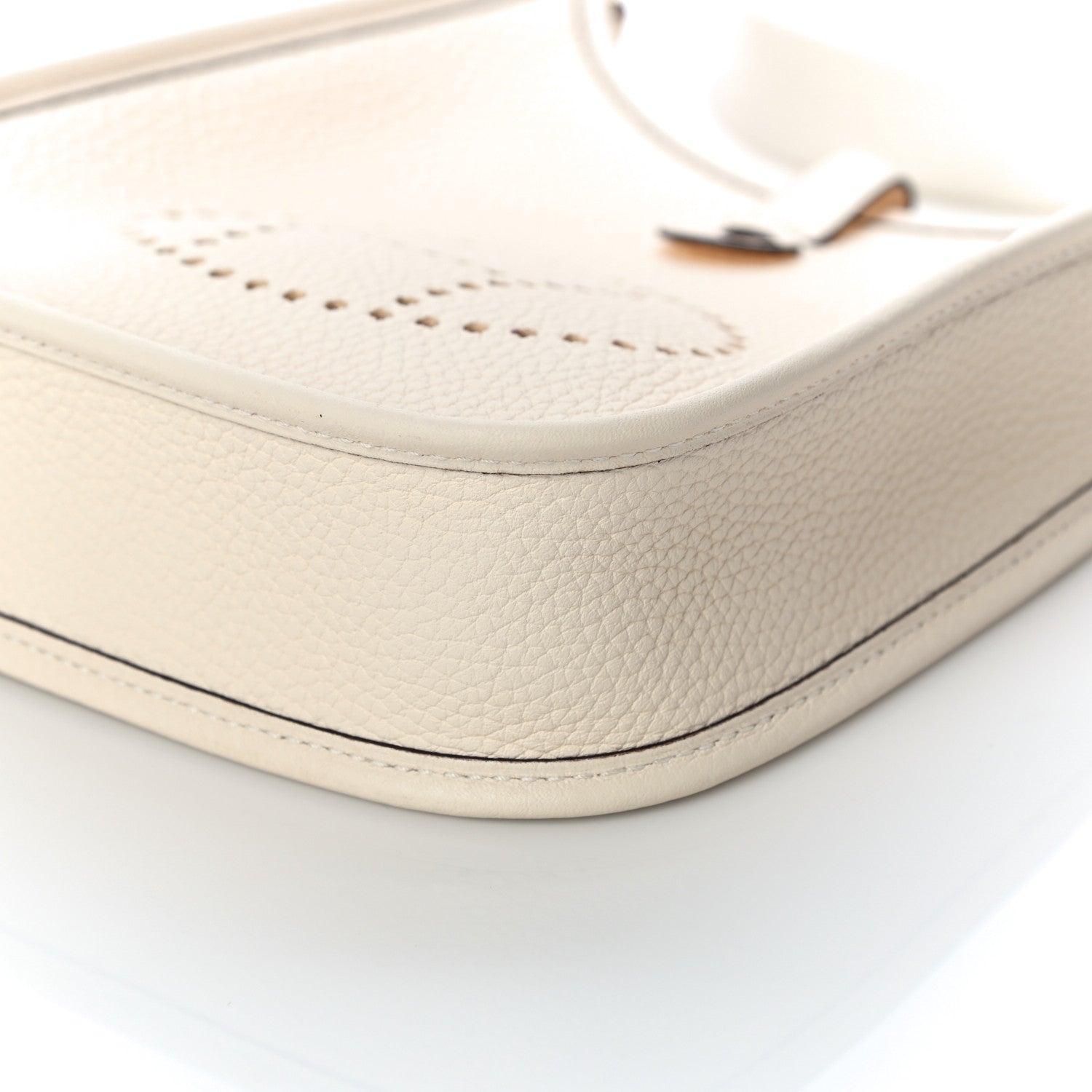 Hermes Taurillon Clemence Amazone Evelyne TPM Nata Craie 10 of 11