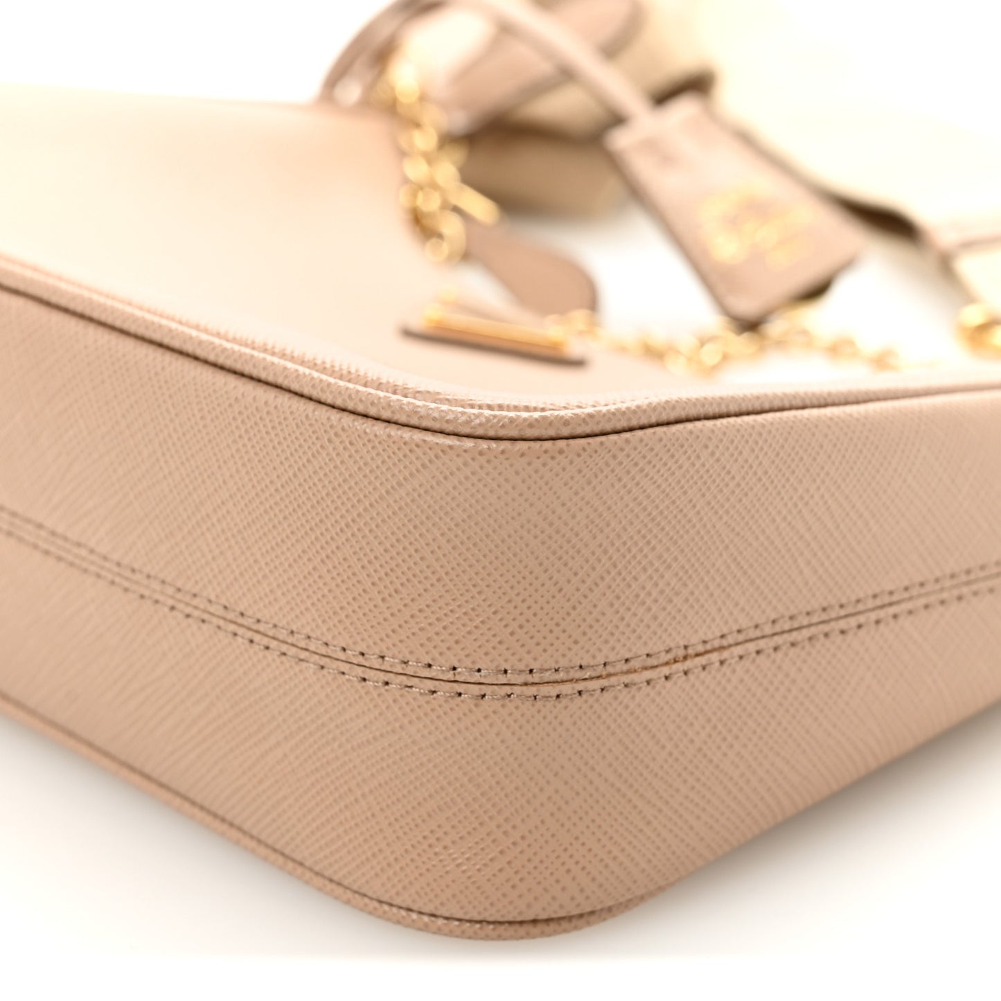 Saffiano Re-Edition 2005 Shoulder Bag Cammeo