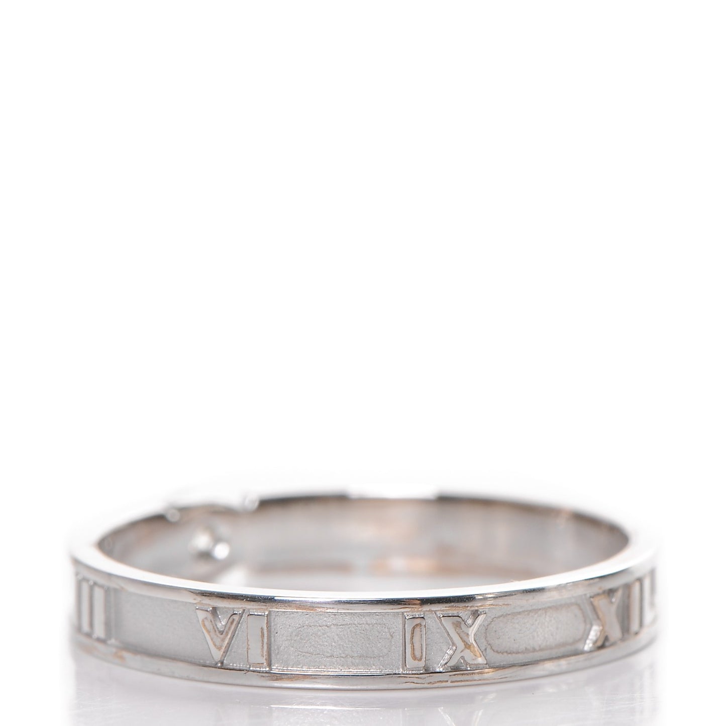 18K White Gold Diamond Atlas Solitaire Band Ring 60 9