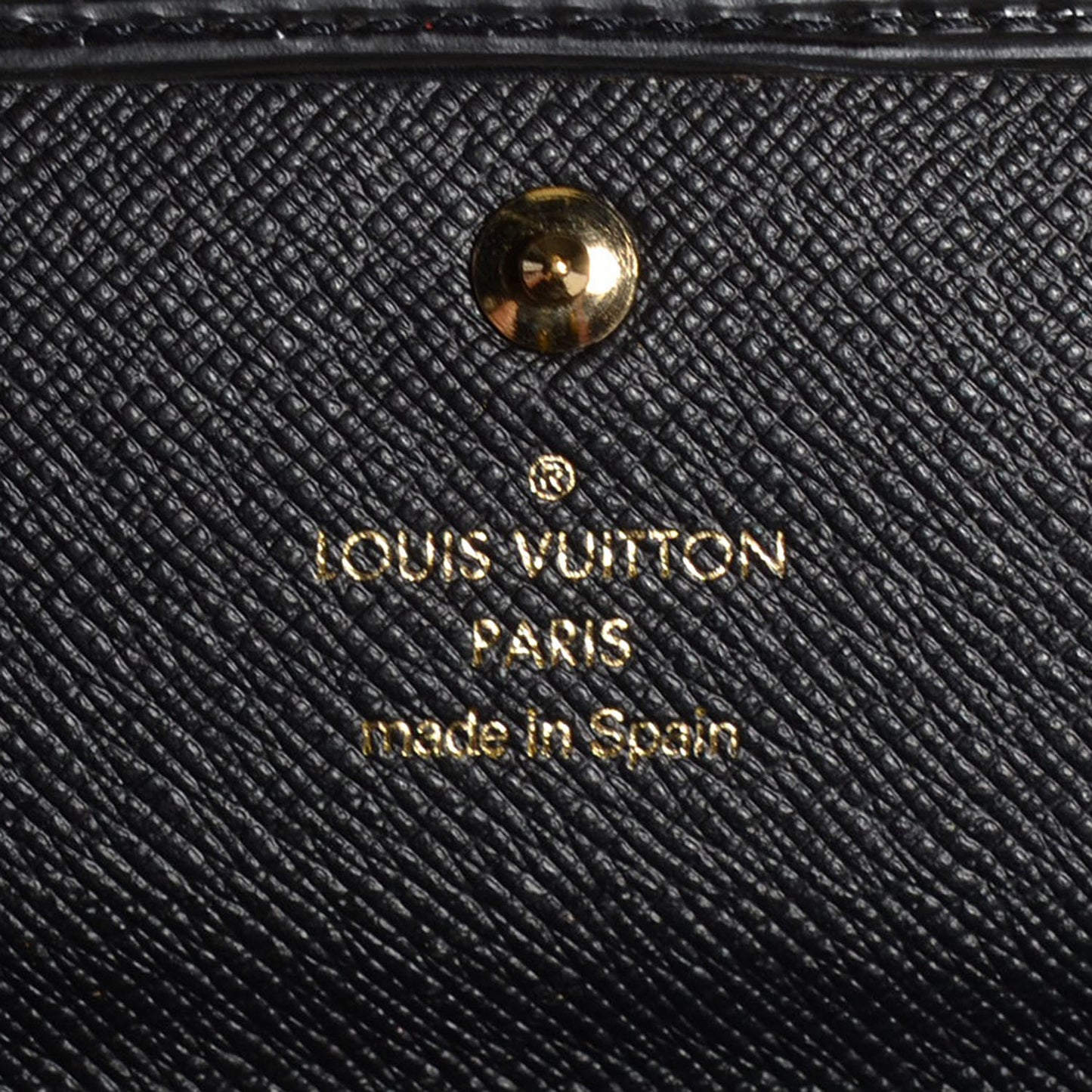 Epi Porte Tresor International Wallet Black