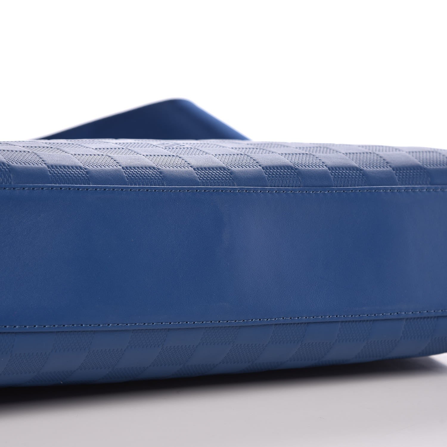 Louis Vuitton Damier Infini Porte-Documents Jour Neptune 8 of 8