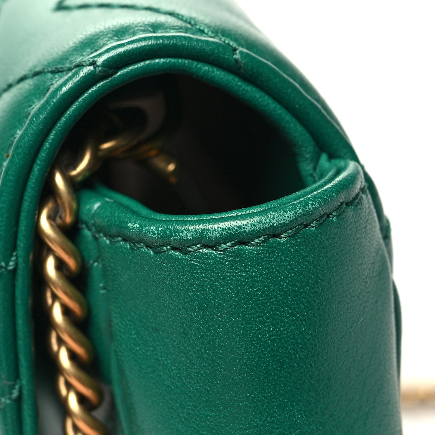 Calfskin Matelasse Super Mini GG Marmont Shoulder Bag Emerald Green