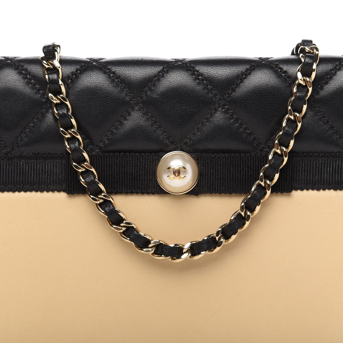 Lambskin Quilted Wallet On Chain WOC Beige Black