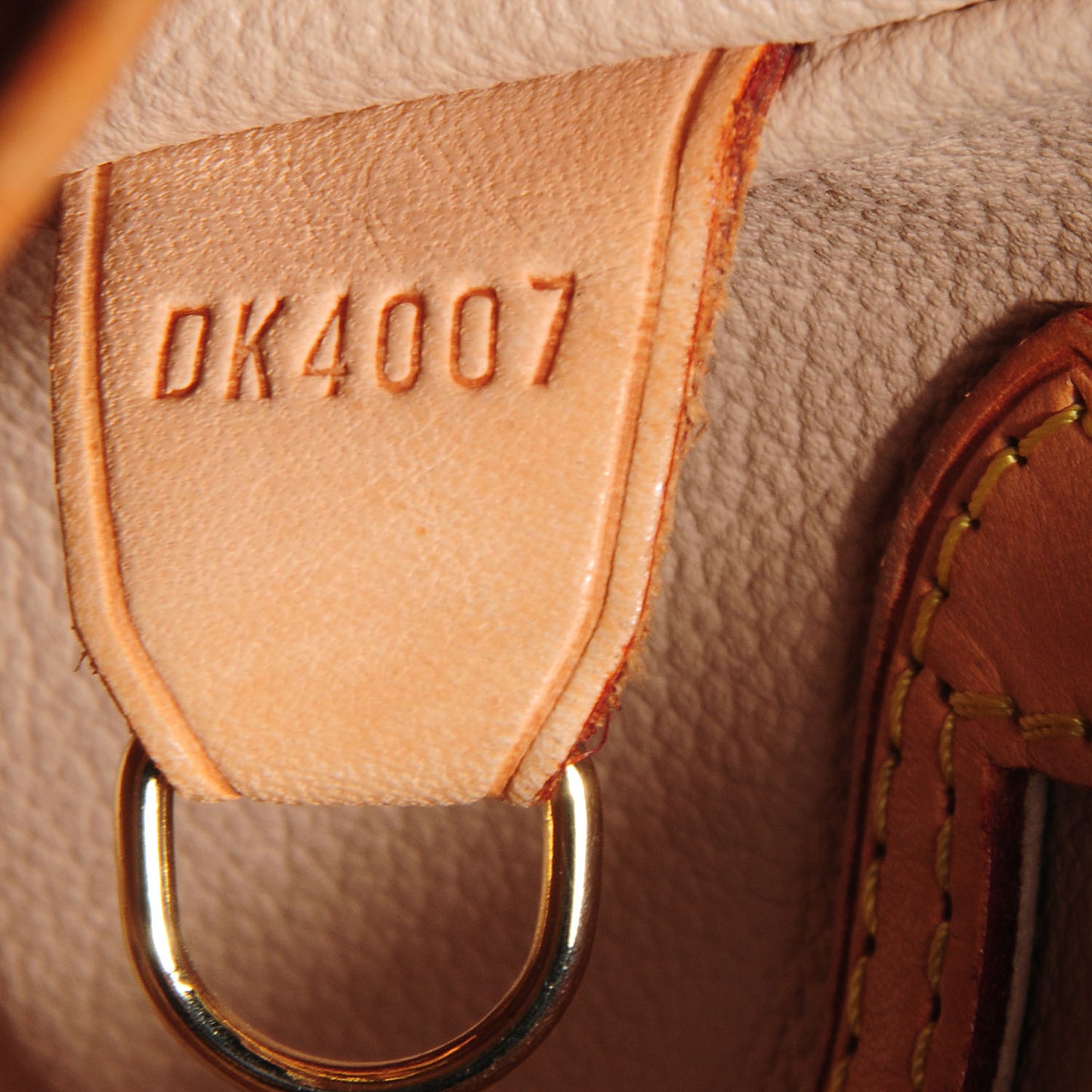 Monogram Petit Bucket 23