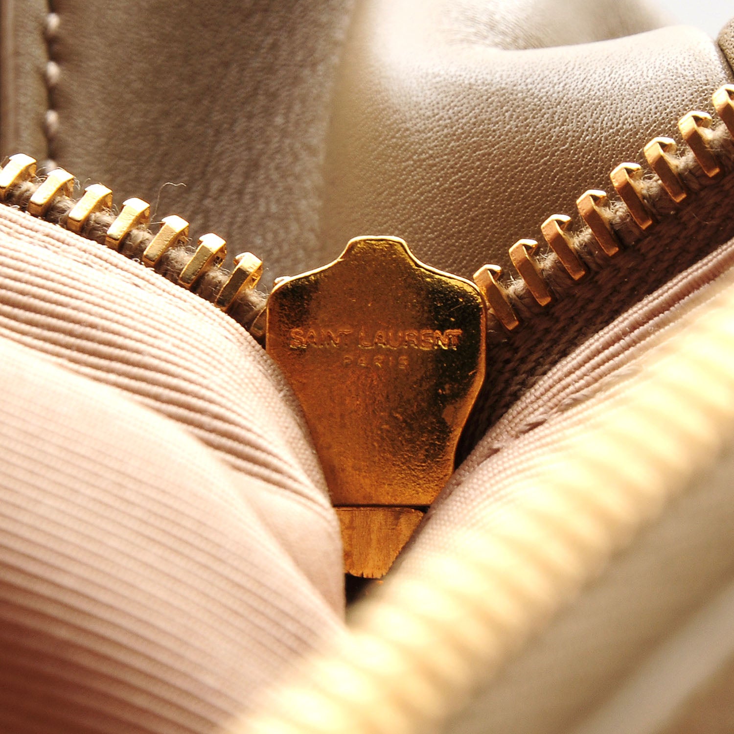 Saint Laurent Matelasse Chevron Cassandre Shopper Dark Beige 8 of 10