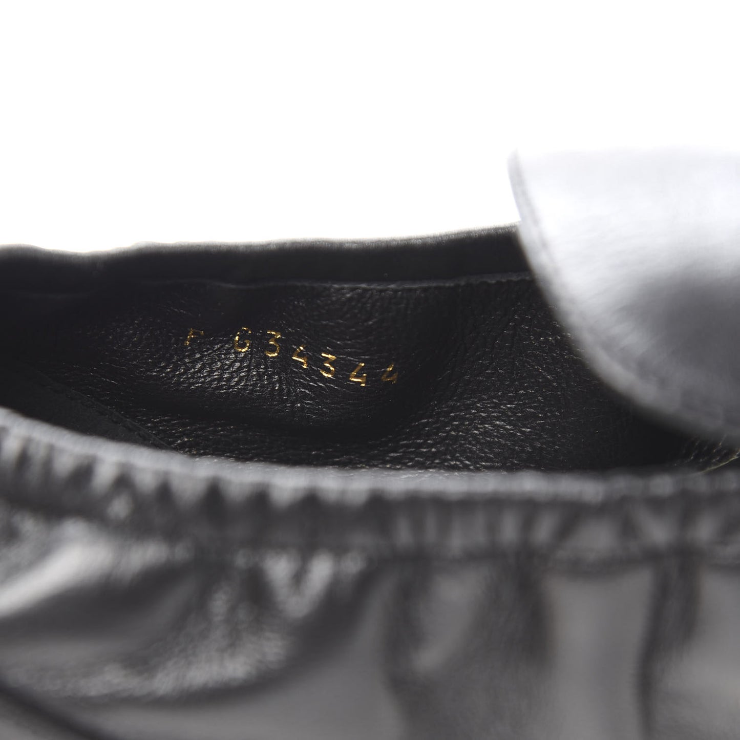 Laminated Lambskin Womens Quilted Elastic CC Moccasin Loafers 38.5 Black