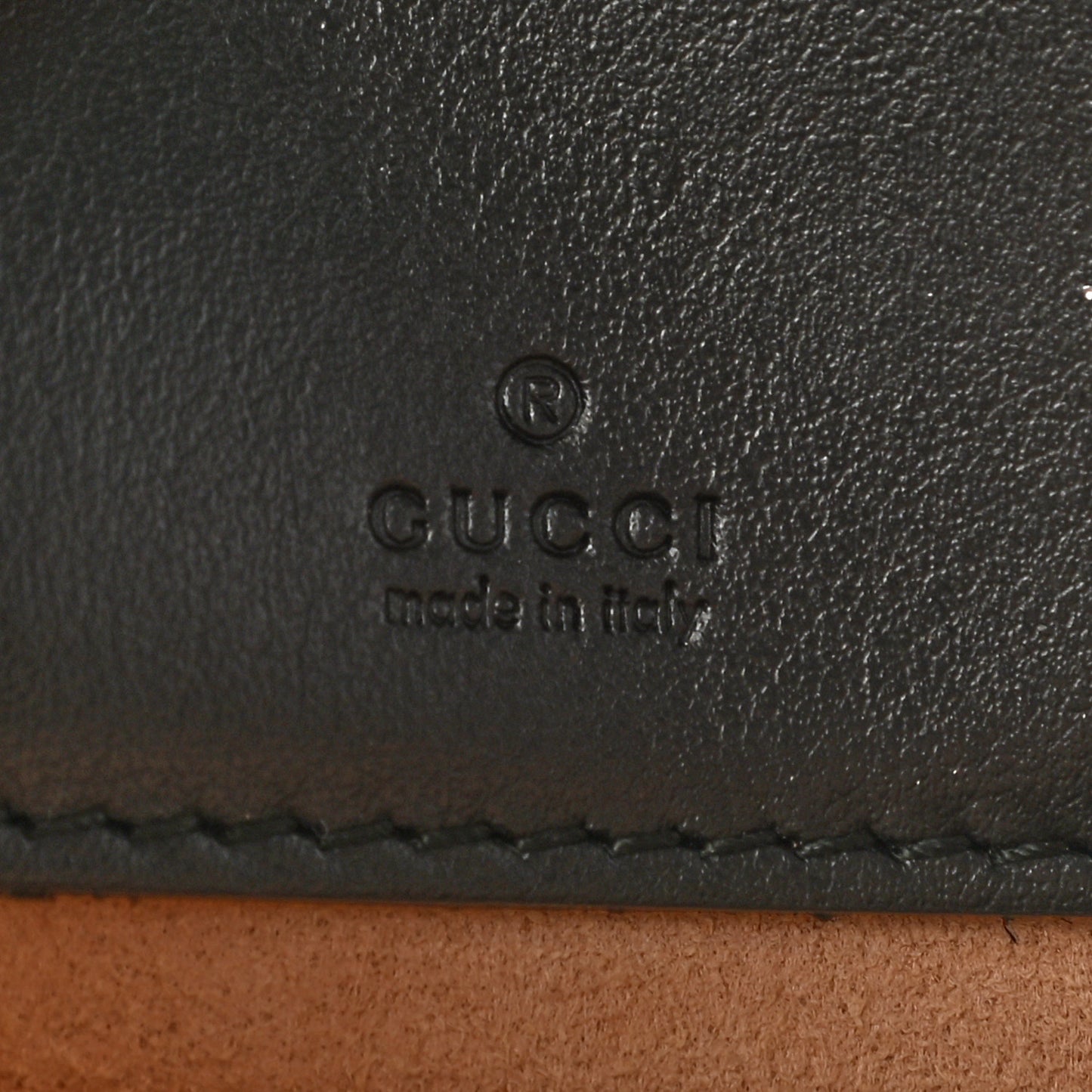 Calfskin Matelasse GG Marmont Round Wrist Wallet Black