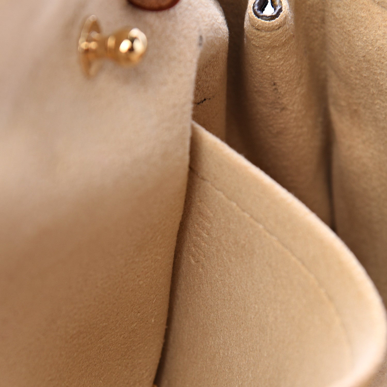 Louis Vuitton Monogram Beverly Clutch 6 of 14