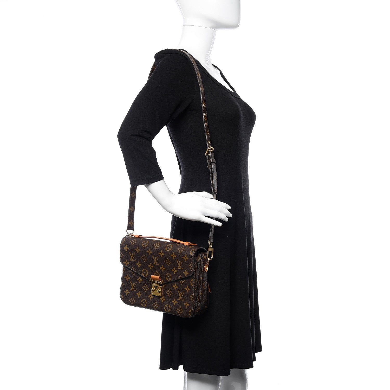 Louis Vuitton Monogram Pochette Metis 2 of 13