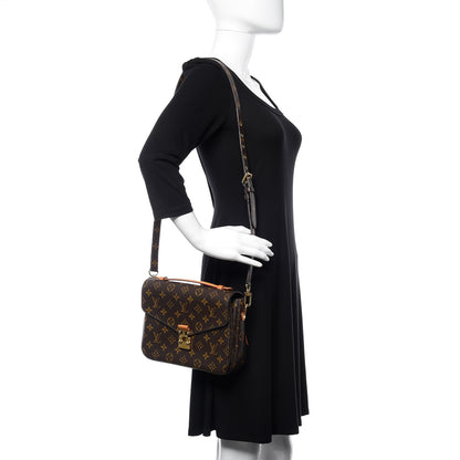 Louis Vuitton Monogram Pochette Metis 2 of 13