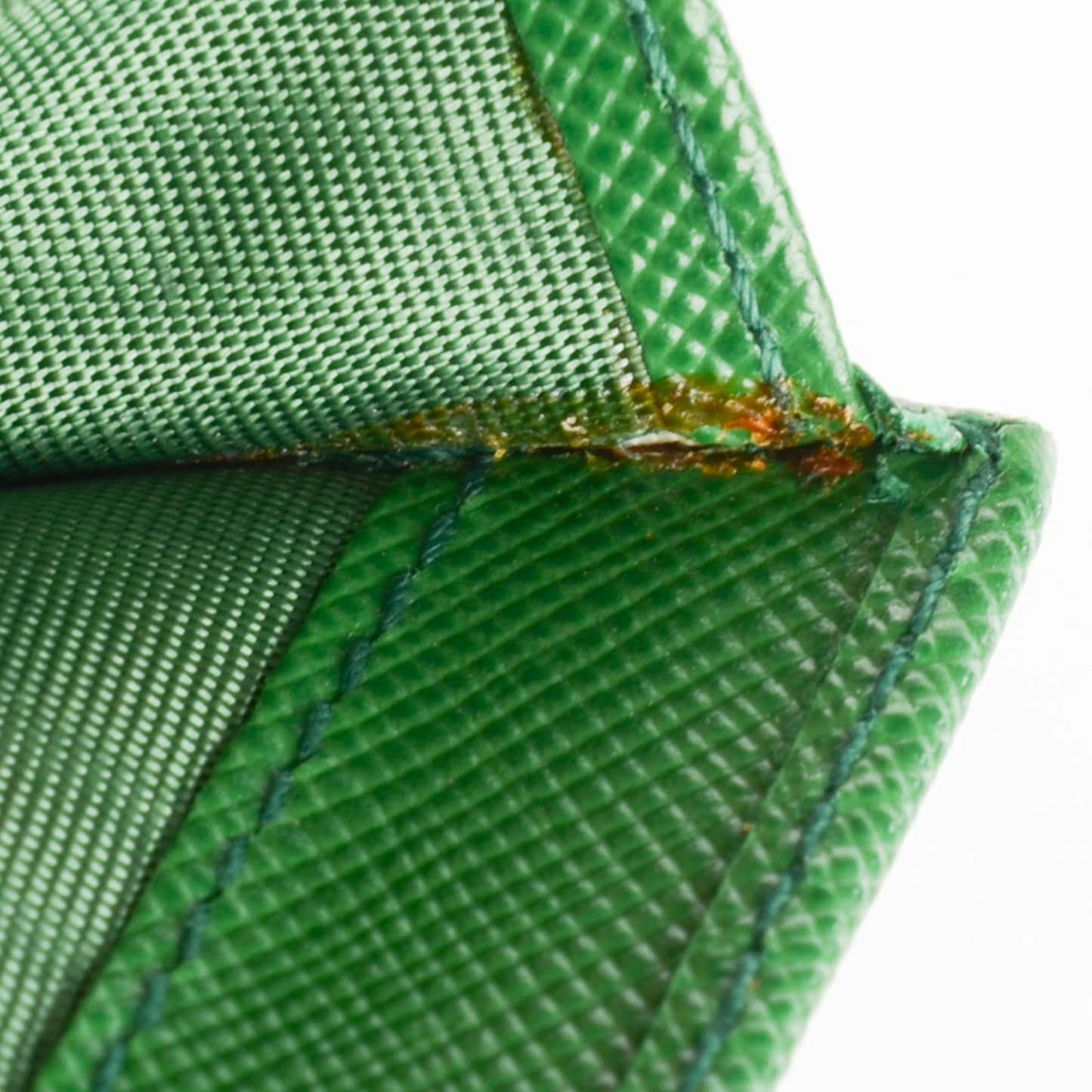 Saffiano Metal Compact Wallet Verde