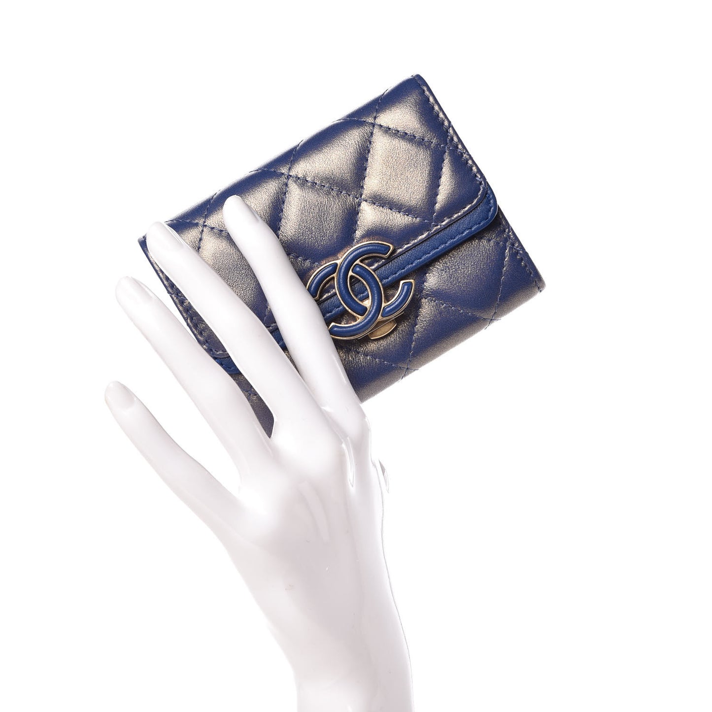 Iridescent Lambskin Quilted Card Holder Blue