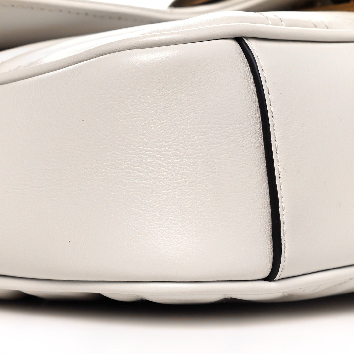 Calfskin Matelasse Mini GG Marmont Shoulder Bag White