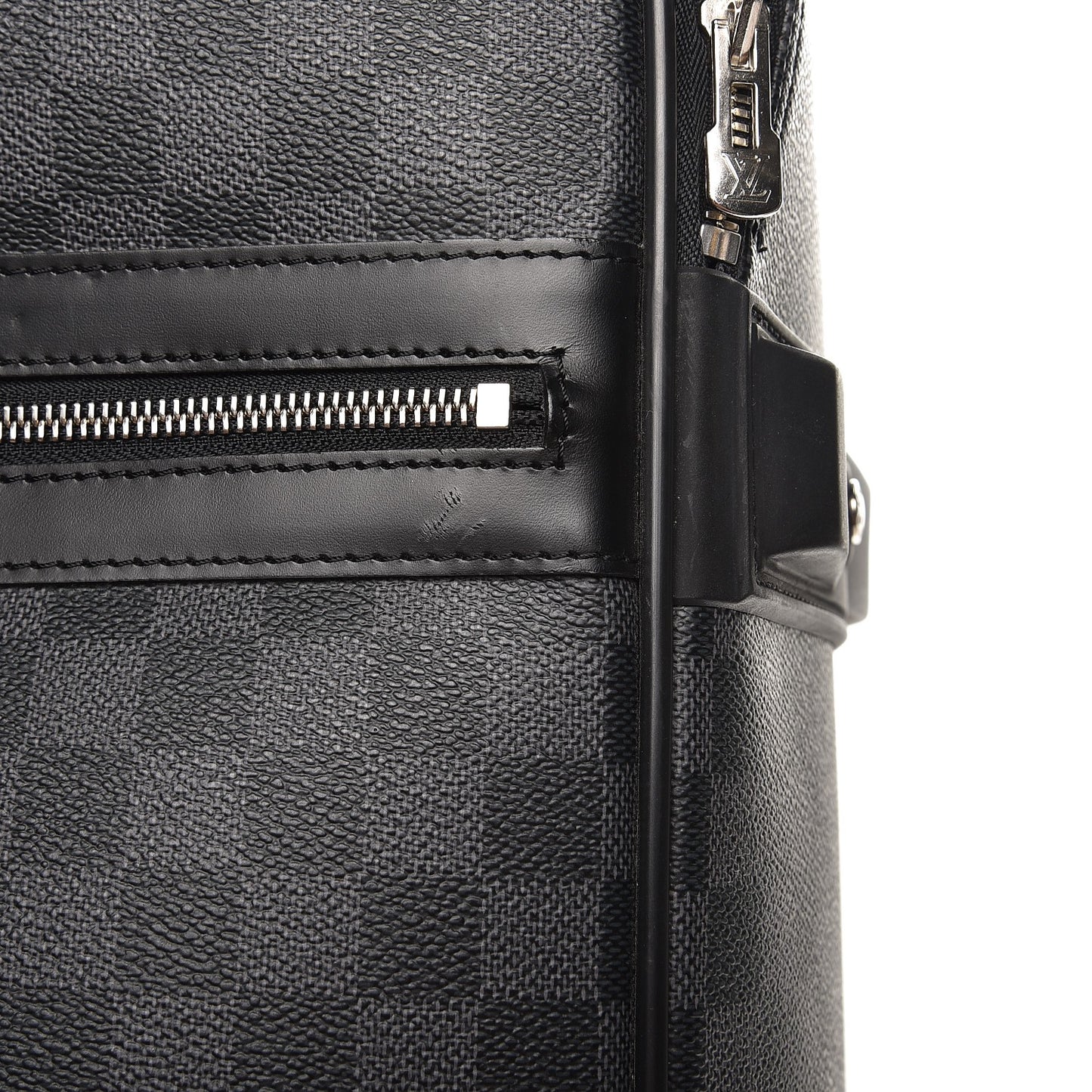 Damier Graphite Pegase 55
