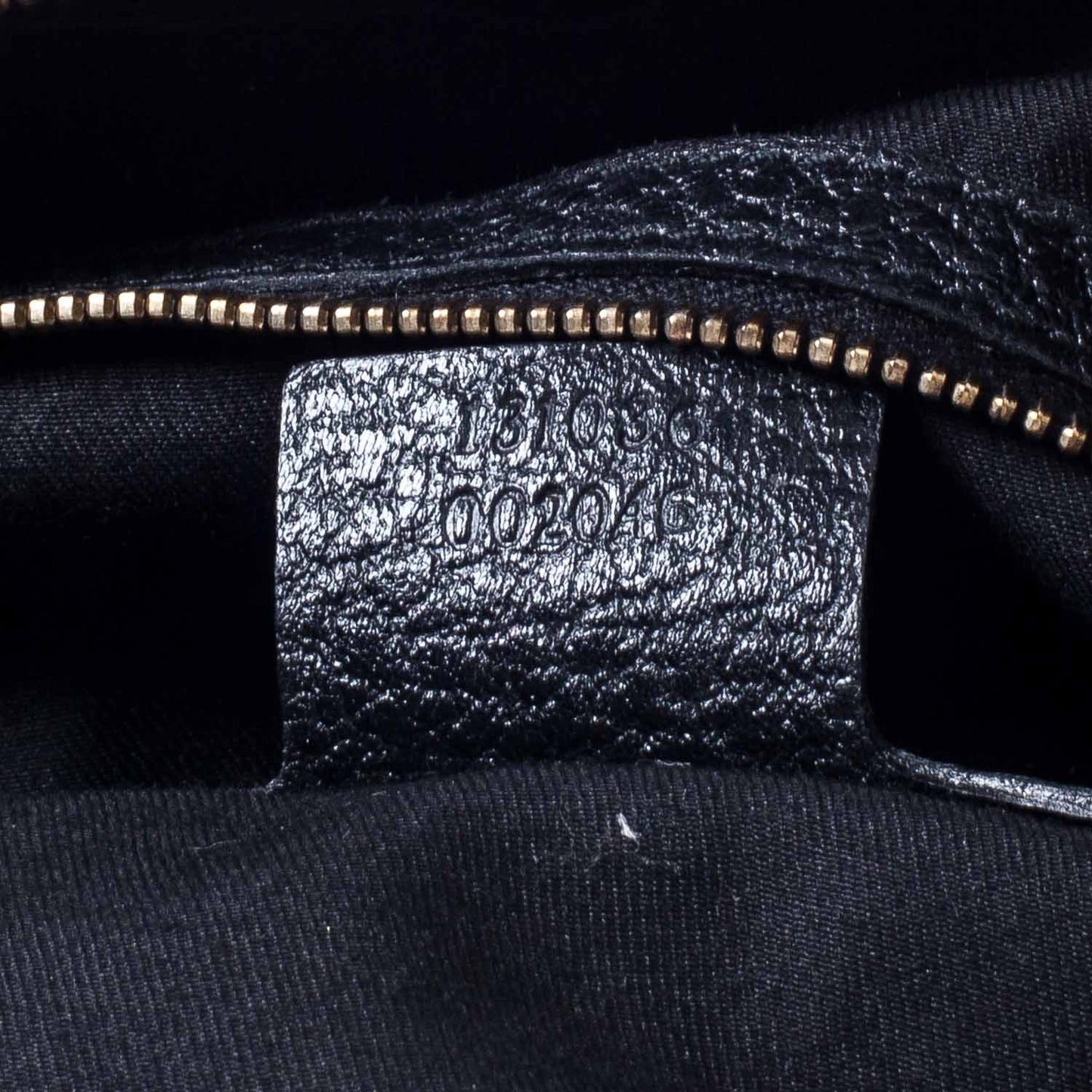 Pebbled Calfskin Web Bamboo Ring Hobo Black