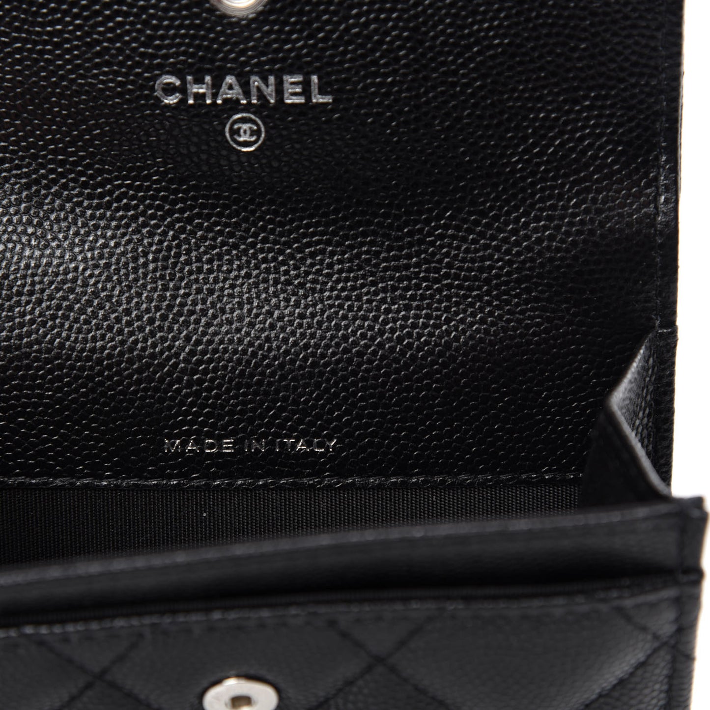 Caviar Quilted My Everything Flap Card Holder Black