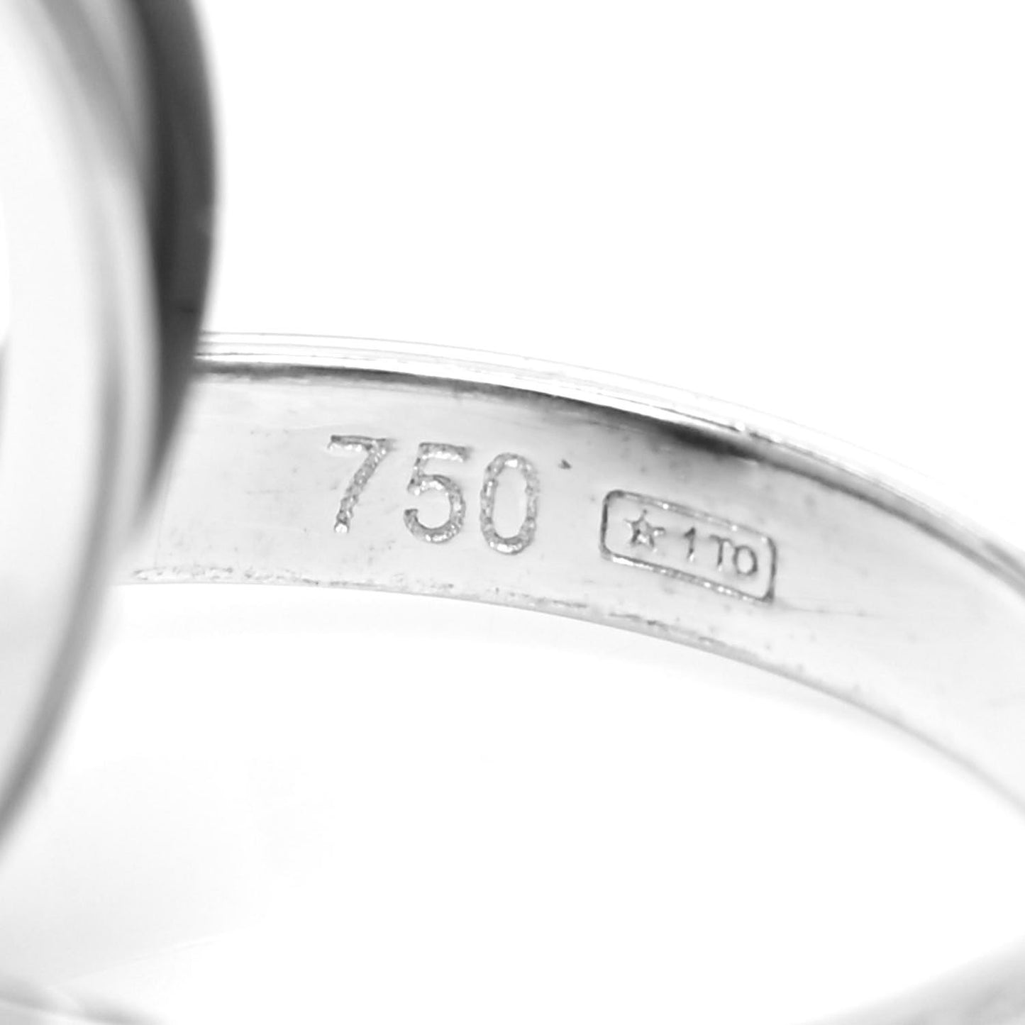 18K White Gold Platinum Diamond Ceramic Small Trinity Ring 48 4.5