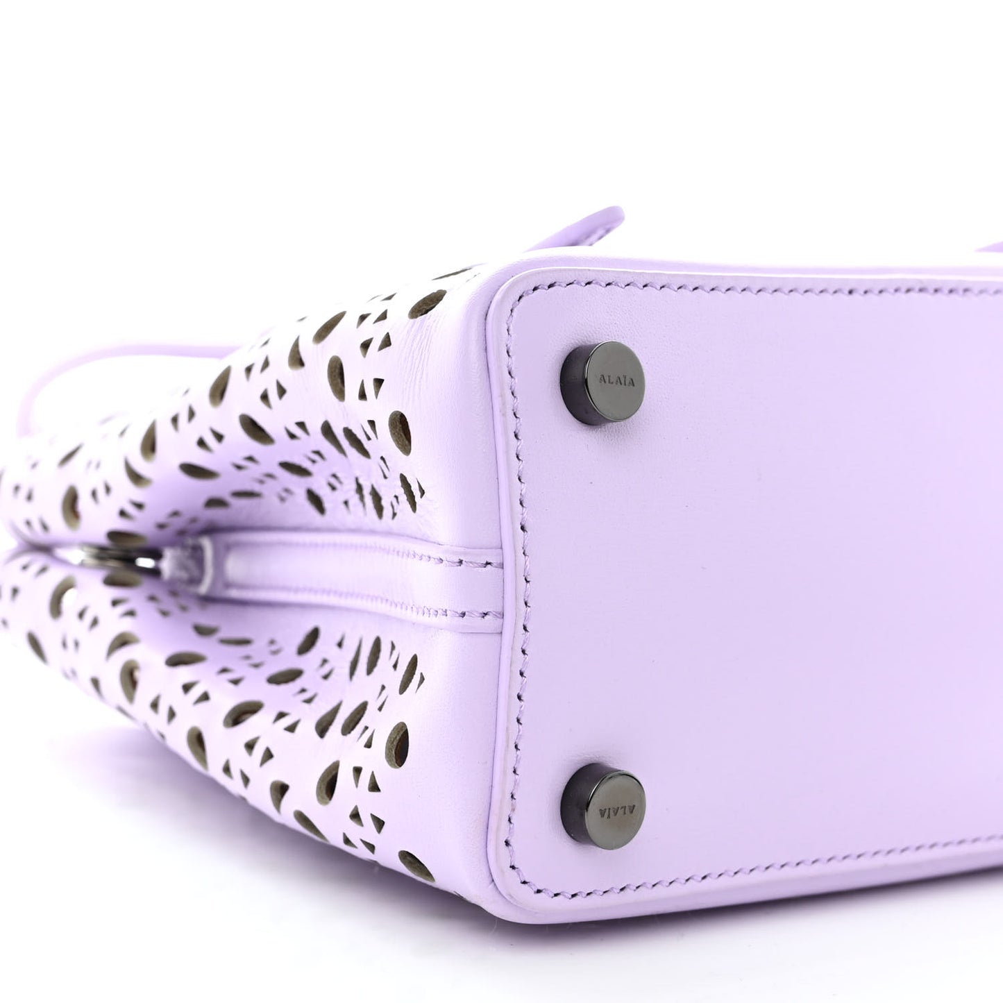 Calfskin Vienne Wave Mina 16 Bag Parme Clair