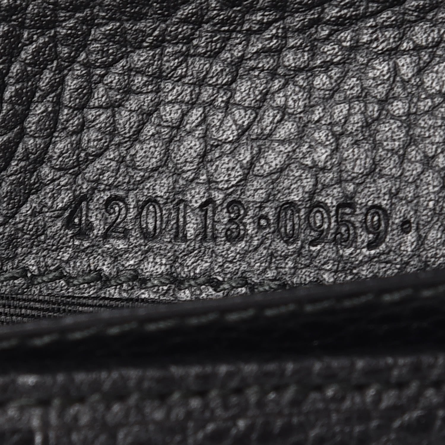 Gucci Pebbled Calfskin Zip Around Wallet Black 7 of 11