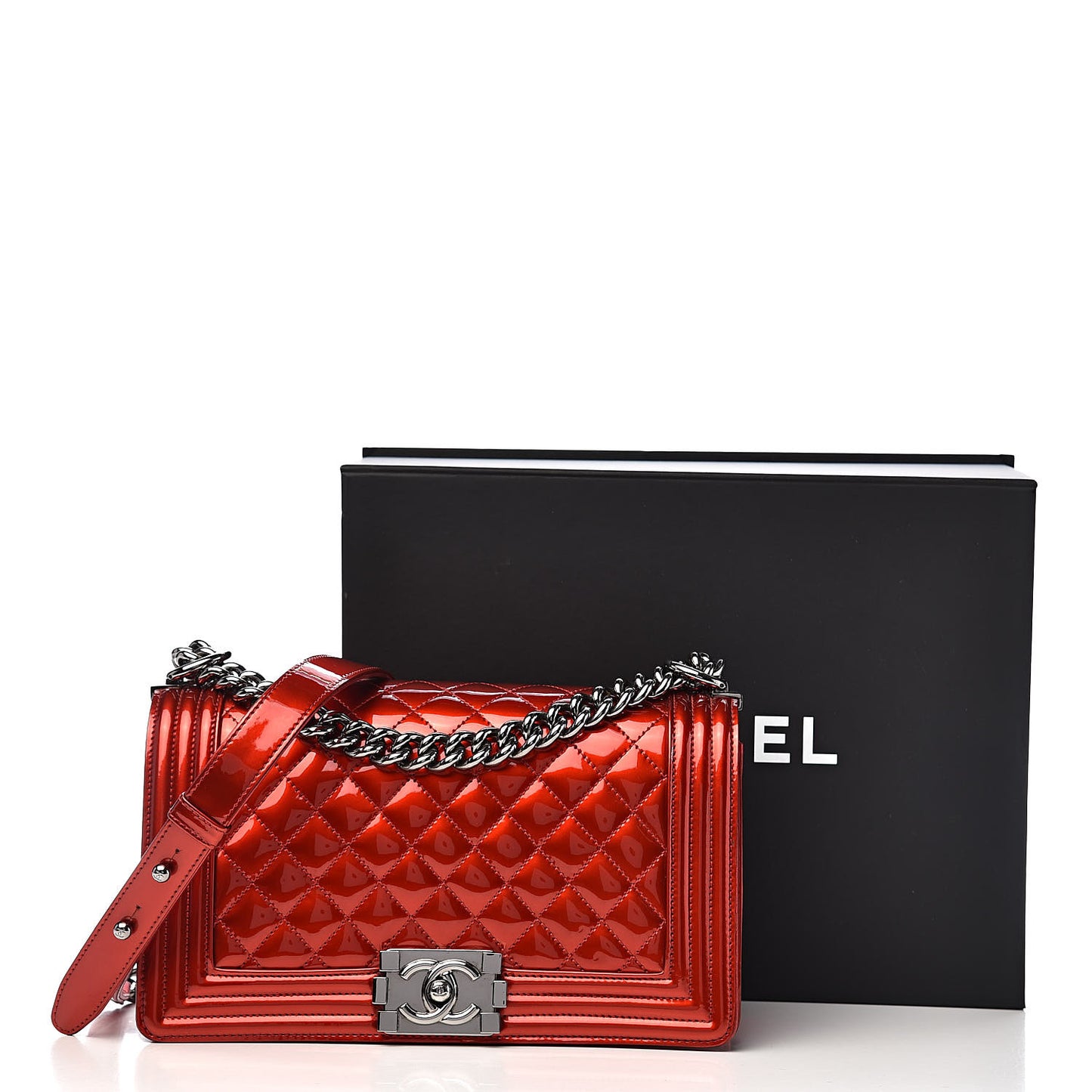 Metallic Patent Calfskin Quilted Medium Boy Flap Red