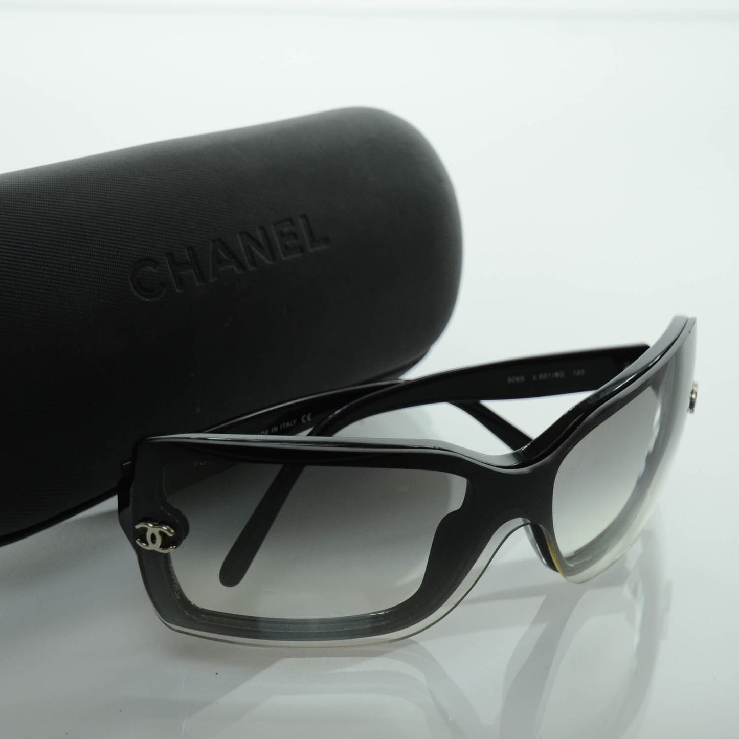 CC Logo Sunglasses Black w Case