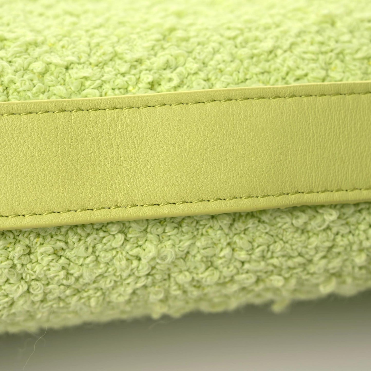 Boucle Clip Bag Seagrass
