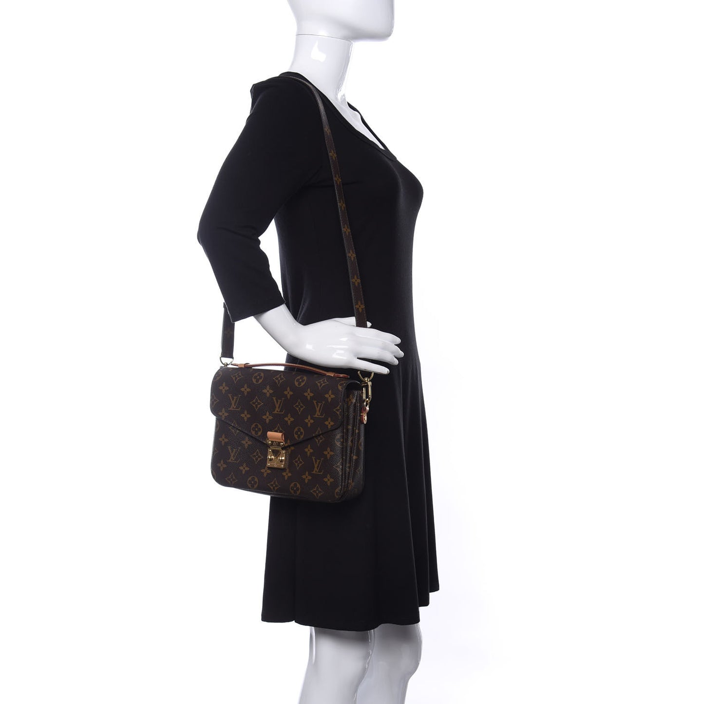 Monogram Pochette Metis