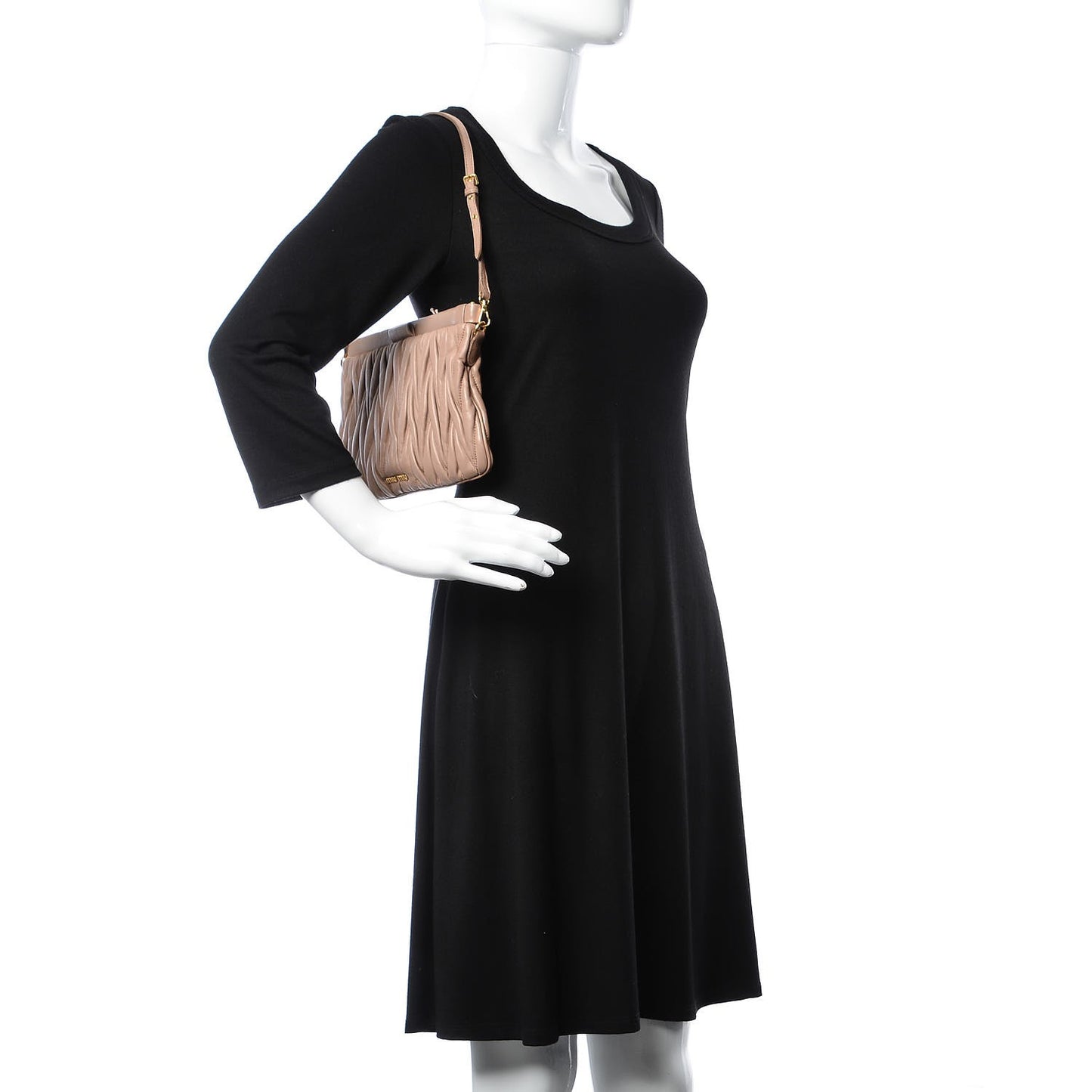 Nappa Matelasse Clutch Cammeo