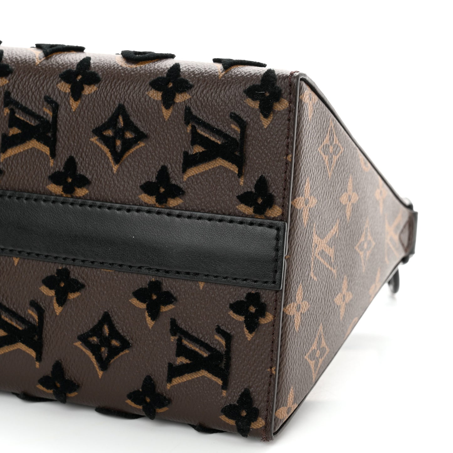 Monogram Tuffetage Triangle Messenger Black