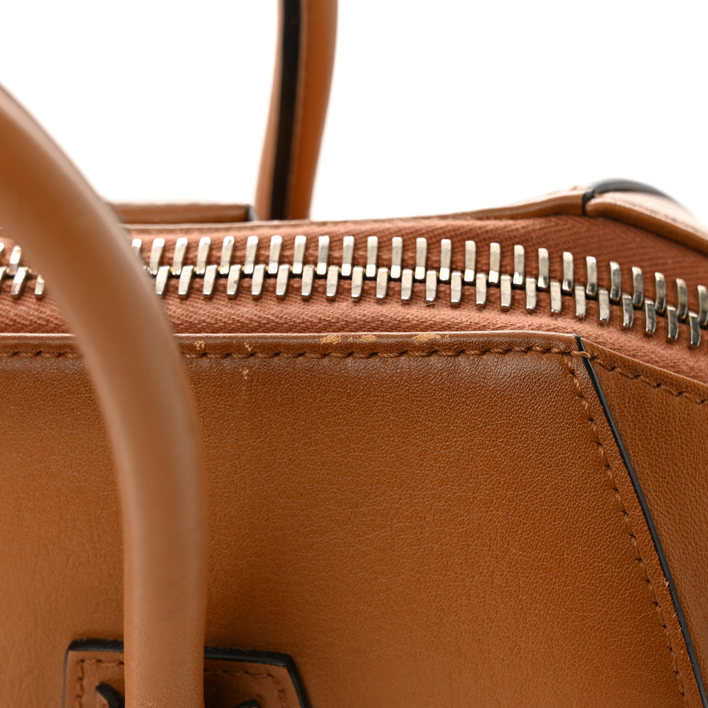 Antique Calfskin Medium Antigona Brown