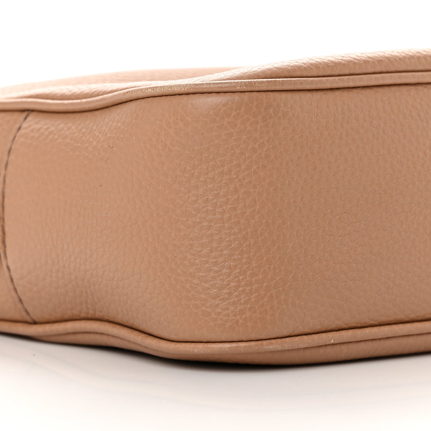 Pebbled Calfskin Small Soho Disco Bag Camelia