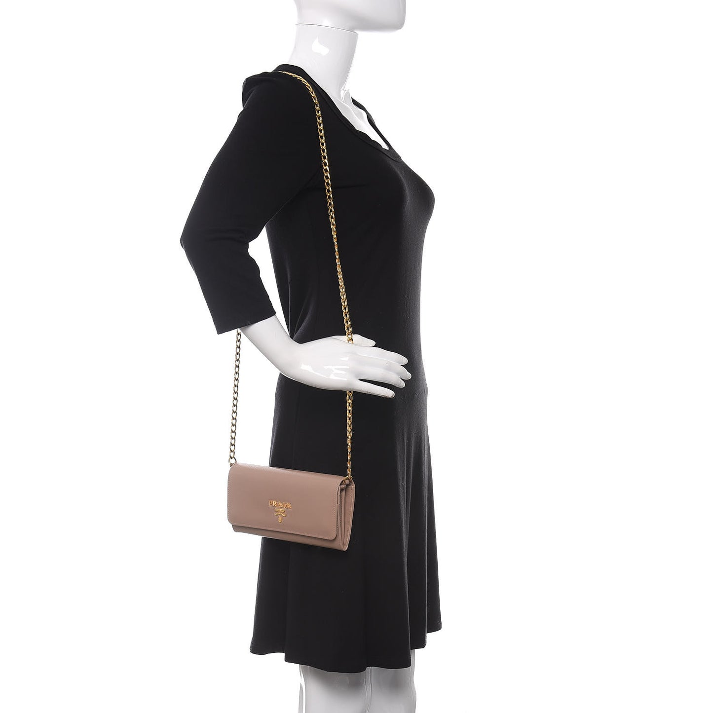 Vitello Move Metal Oro Chain Wallet Cipria