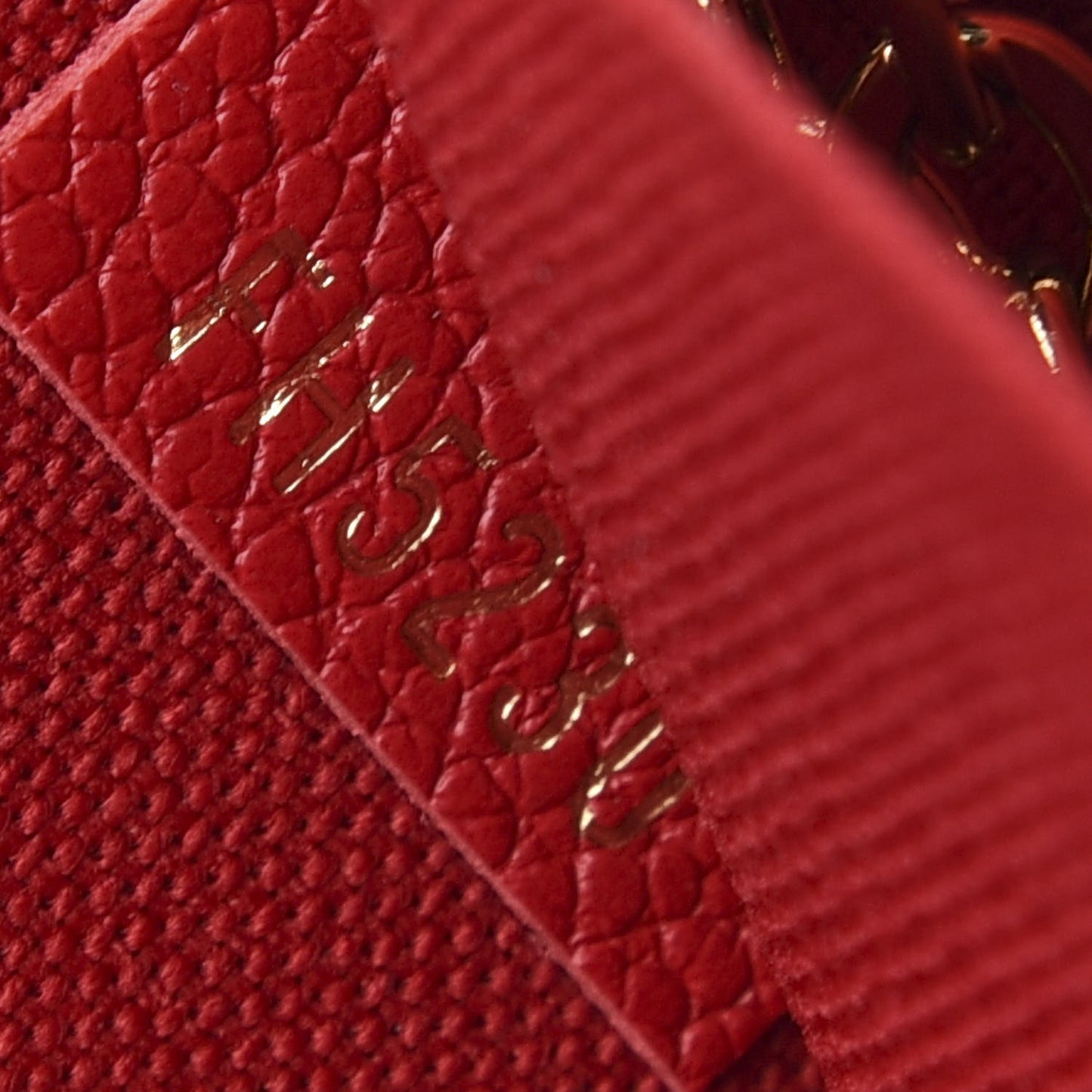 Empreinte Pochette Felicie Chain Wallet Scarlet