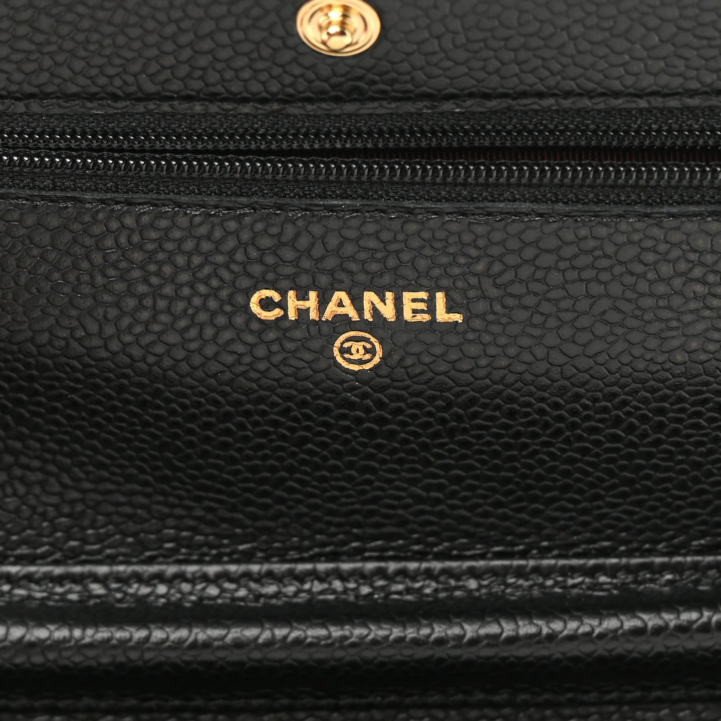Caviar Quilted Wallet on Chain WOC Black