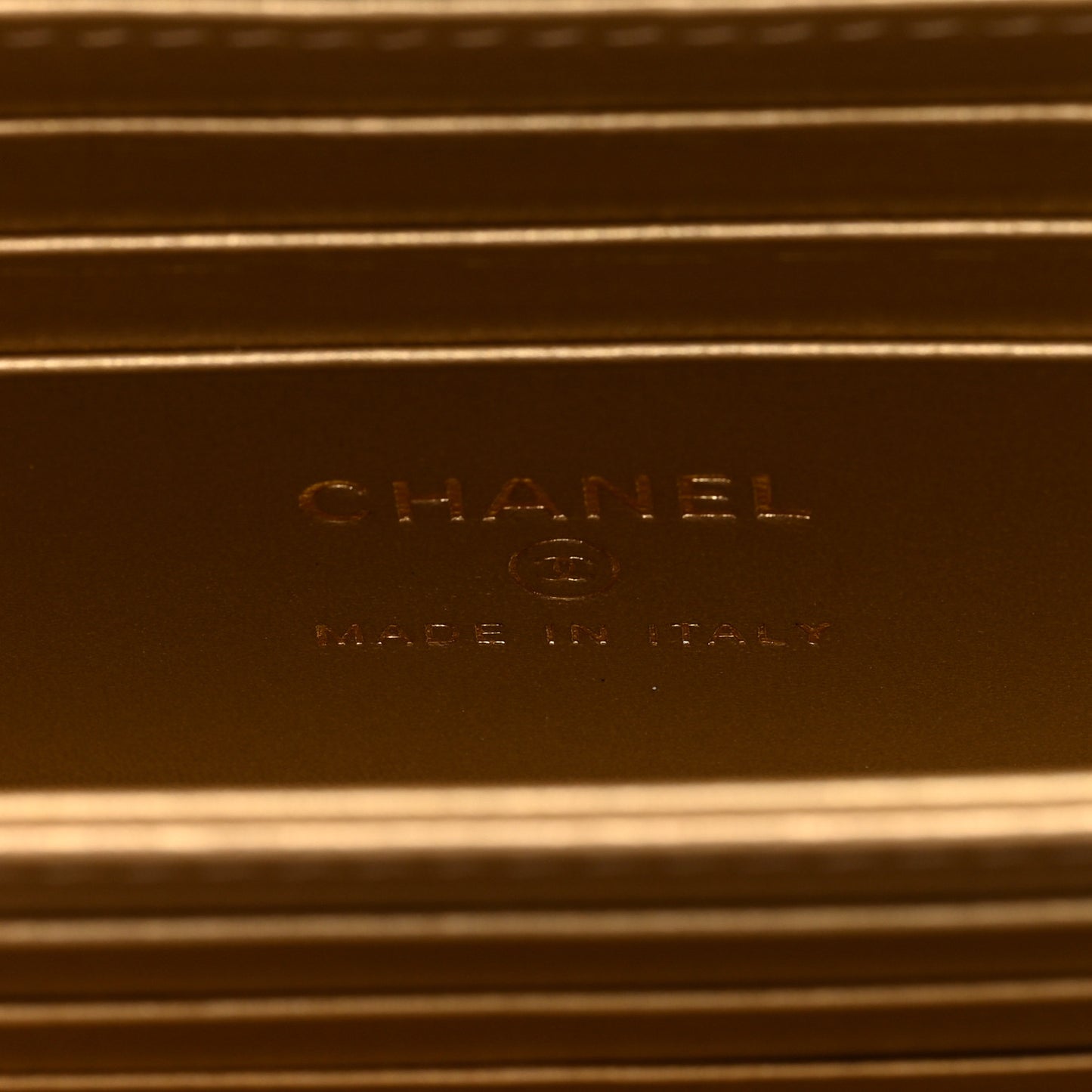 Calfskin Strass Quilted Clutch With Chain Flap Black