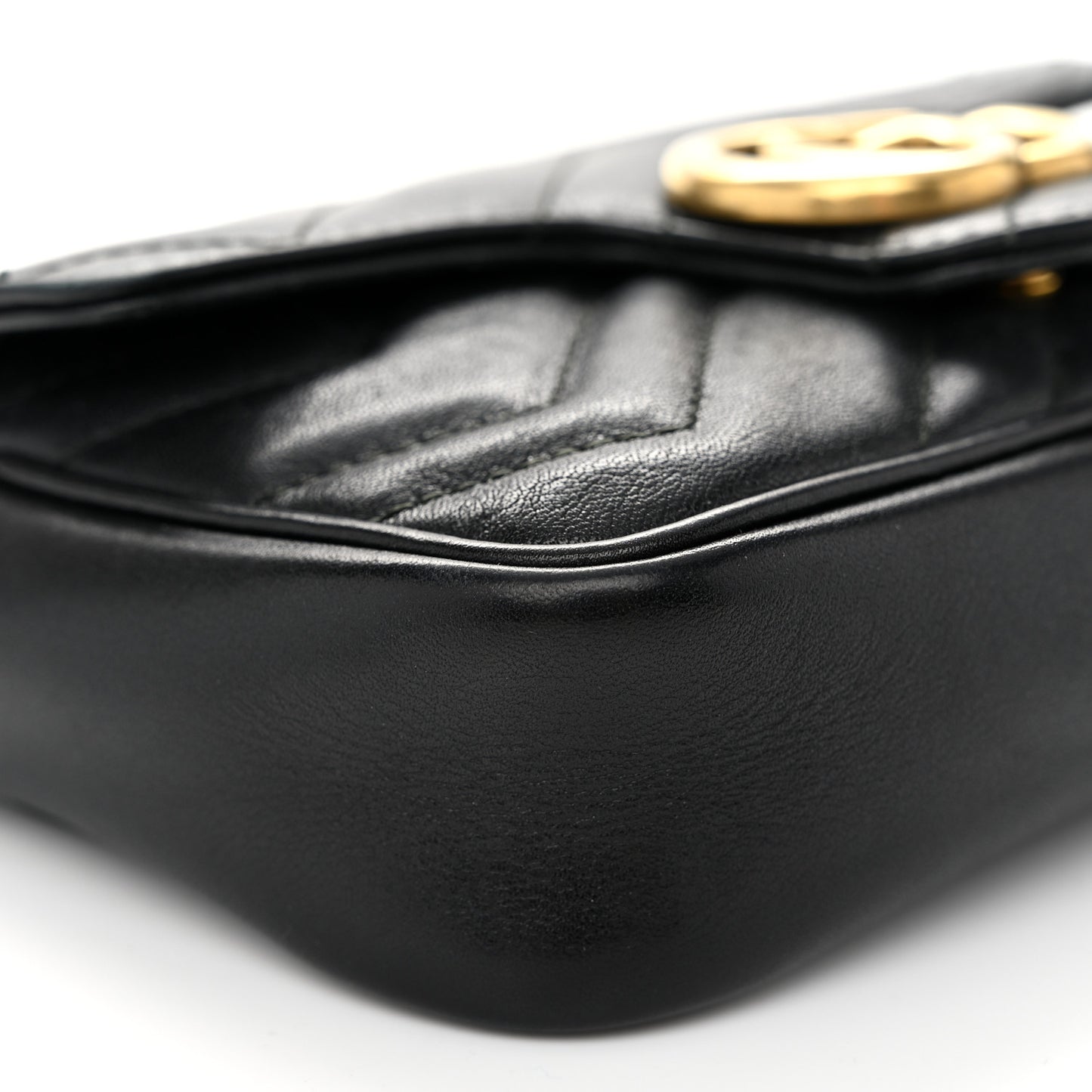 Calfskin Matelasse Super Mini GG Marmont Shoulder Bag Black