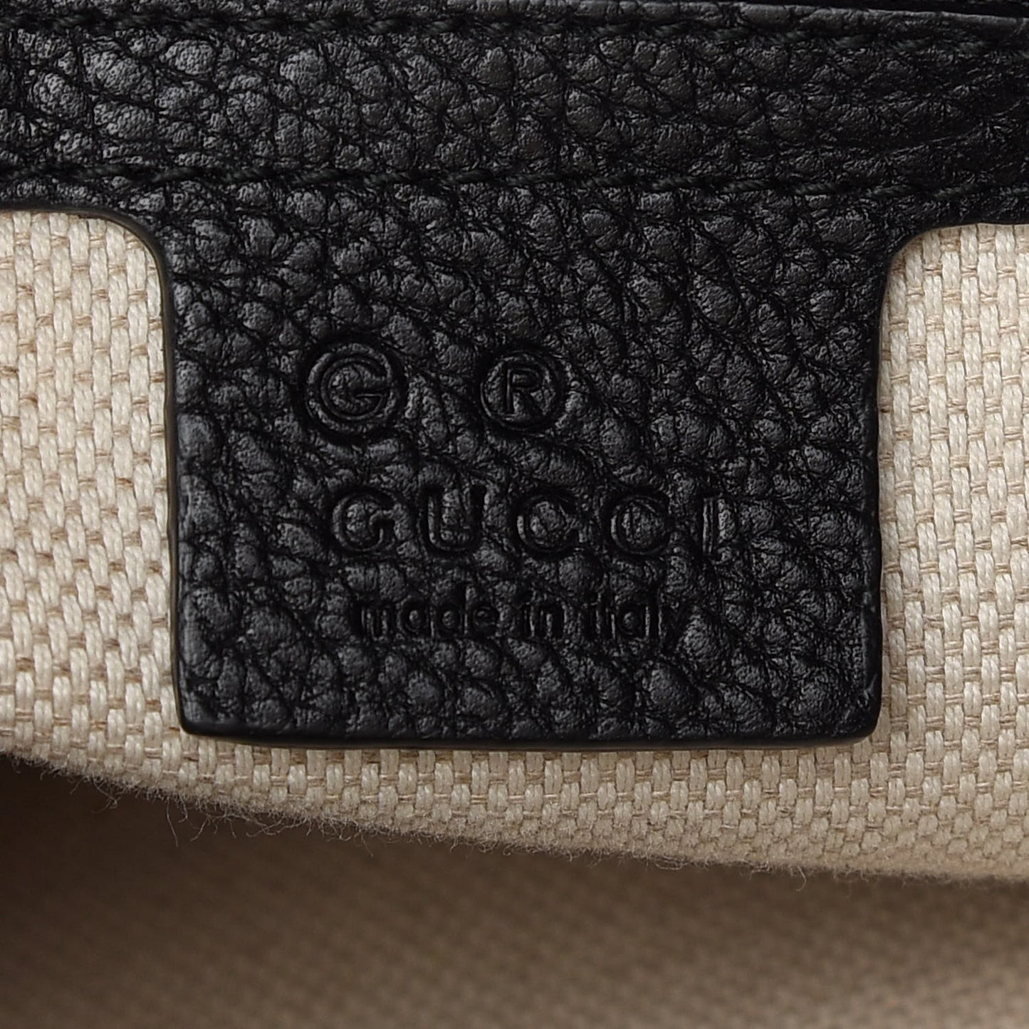 Pebbled Calfskin Large Soho Hobo Black