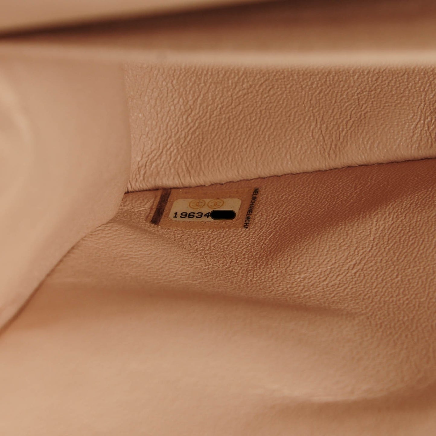 Caviar Quilted Jumbo Double Flap Light Pink